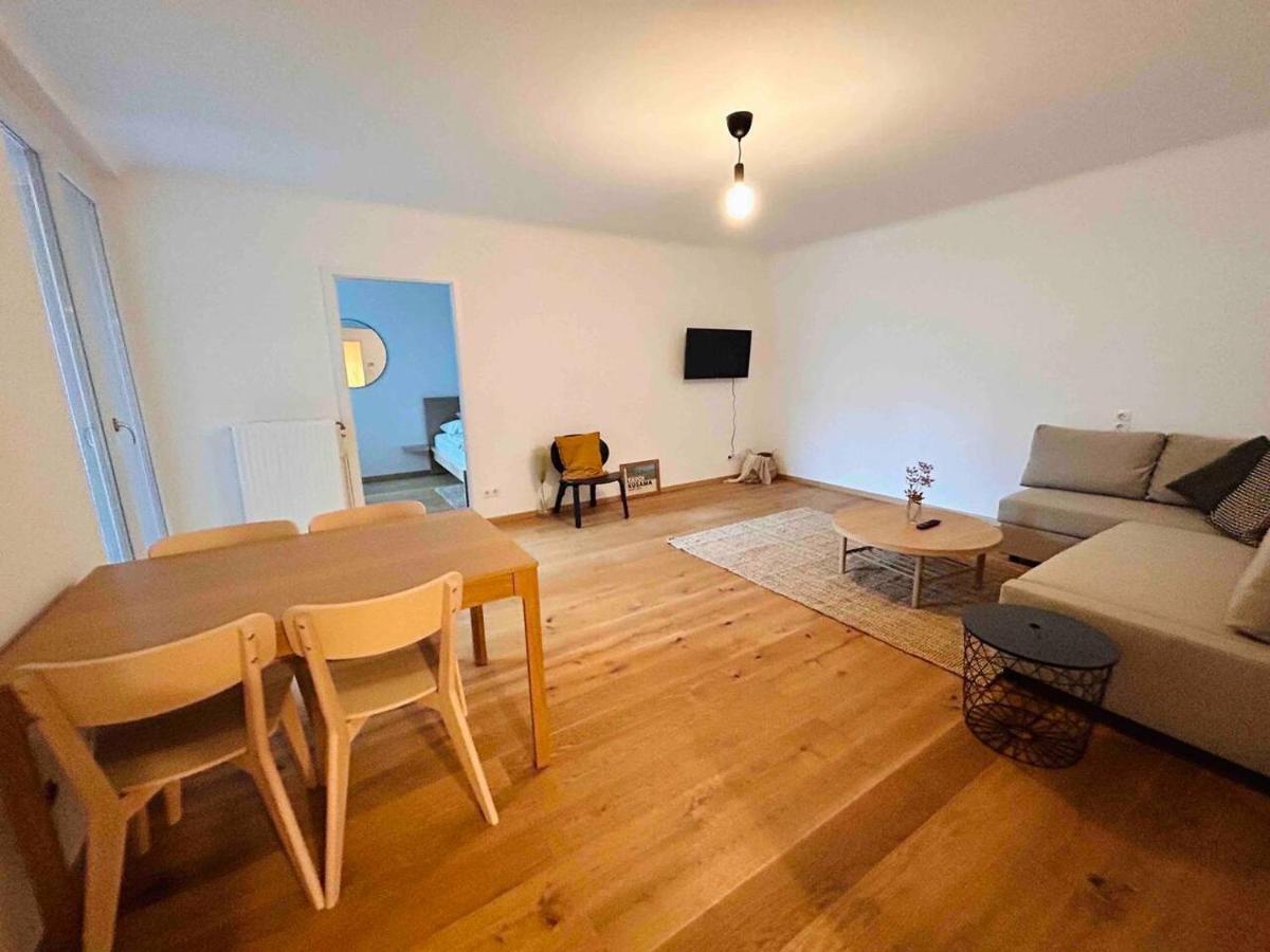 Urbaner Charme: Stilvolles Wohnen Im Herzen Wiens Exterior foto